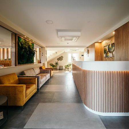 Hotel Rk Ghimbav Bagian luar foto
