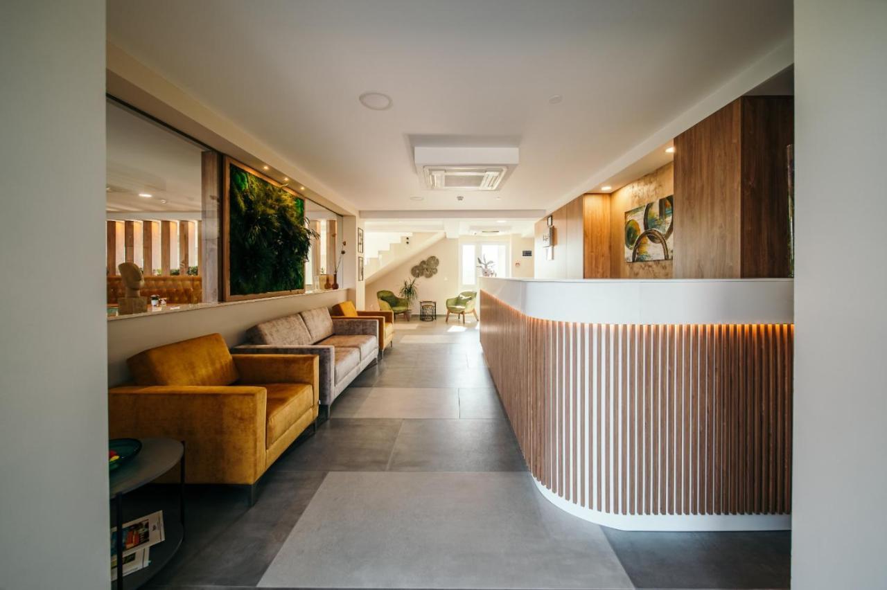 Hotel Rk Ghimbav Bagian luar foto